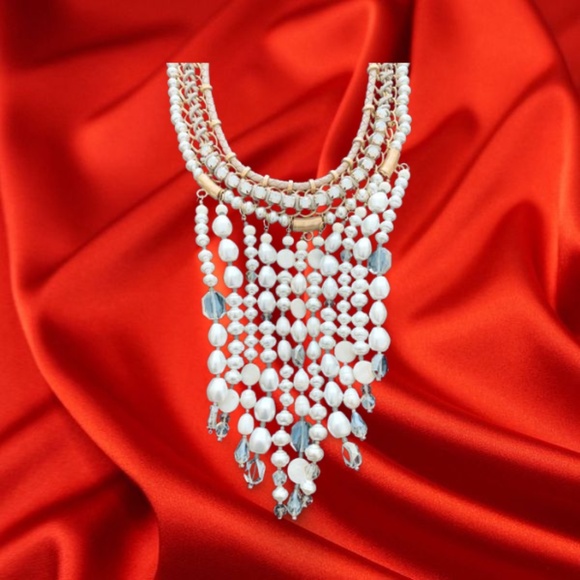 CHICO'S Statement Necklace Goldtone, Rhinestones and Faux Pearls - Picture 7 of 9